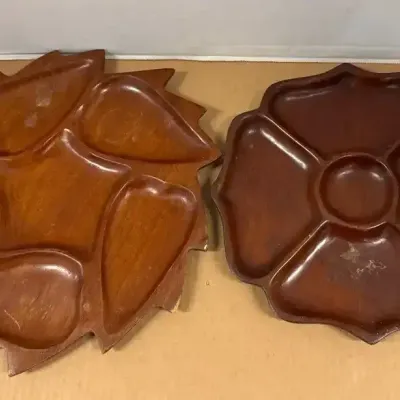 Wooden Serving Trays - 4 Divide With Dip, 5 Leaf Design With Star Center 