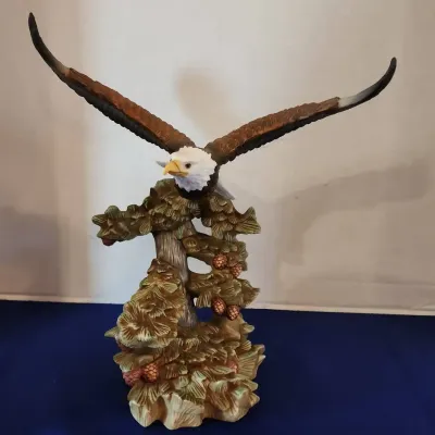 Crystal Cathedral Ministries Eagle Club 2003 Ceramic Eagle Figure Flying Over Pine Tree, 12" Tall