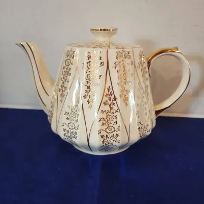 Vintage Sadler 3003 Teapot, Cream Color With Gold Floral Motif, Fluted Shape