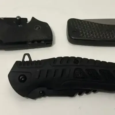 3 Vintage Foldable Knives - Cold Steel American Lawman G10, Voyager& Tactical Tanto