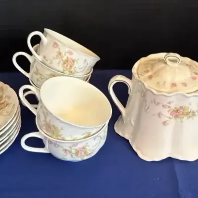 VTG Hutschenreuther Selb Bavaria China Tea Service - Pink Floral, 6 Cups & Saucers, Sugar, Creamer