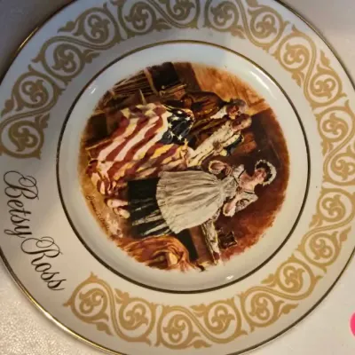 Sale Photo Thumbnail #17: Collector Plates, Dishes and Cup Sets