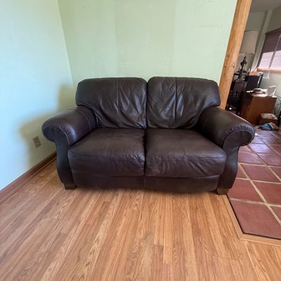 Sale Photo Thumbnail #5: Leather loveseat 