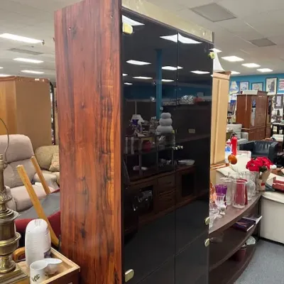 Sale Photo Thumbnail #73
