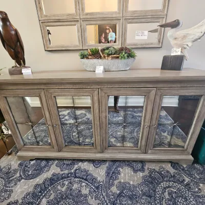 Sale Photo Thumbnail #106