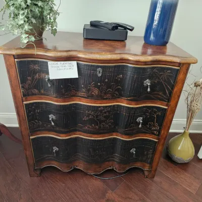 Sale Photo Thumbnail #437