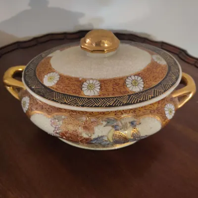 Vintage Royal Satsuma Style Hand-Painted Porcelain Covered Soup Tureen 