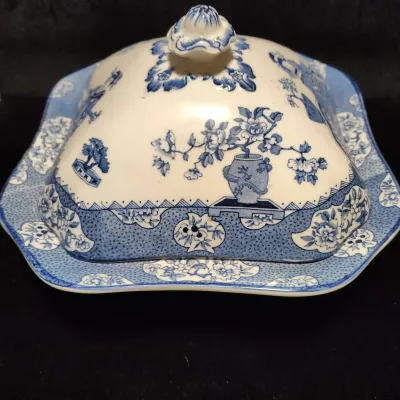 Antique Woods Ware "Tsing" Pattern Square Covered Vegetable Dish Tureen - c. 1918
