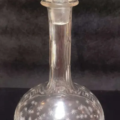 Antique 19th Century Engraved Lead Crystal Decanter & Matching Stopper – Roman Key & Star Burst