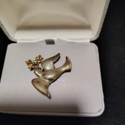 Vintage MFA Sterling Silver & 14K Gold Accent Peace Dove Brooch - Signed Museum Replica