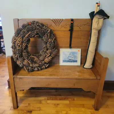 Sale Photo Thumbnail #7: Nice wooden bench, a pool cue and decor 