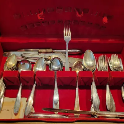 Sale Photo Thumbnail #31: Flatware 