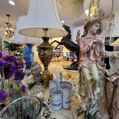 Sale Photo Thumbnail #563