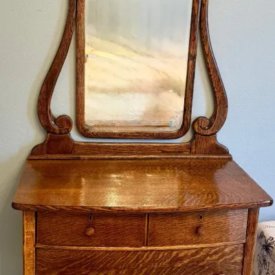 Antique Prin Dresser Company Chicago IL. Tiger Oak 3 Drawer Dresser With Mirror On Casters