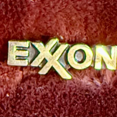 10K Gold Exxon Pin (no Back) Weight .5 Grams