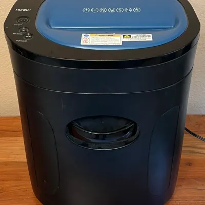 
Royal 1216X 12 Sheet Crosscut Paper Shredder