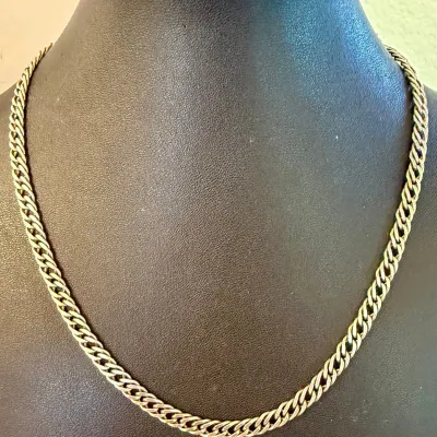 Sterling Silver Cuban Link Chain MR 18 Inch Necklace - 20.06 Grams