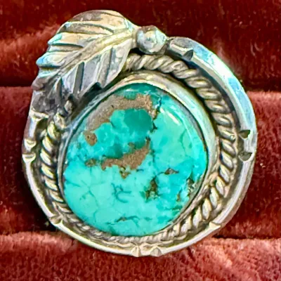 
Navajo Sterling Silver & Turquoise Ring Size 9 - Weight 8.75 Grams