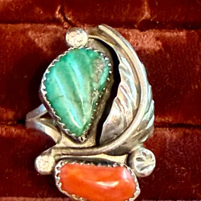 
Felina Naranjo Tewa Sterling Silver, Turquoise & Coral Ring Size 9 - Weight 7.4 Grams