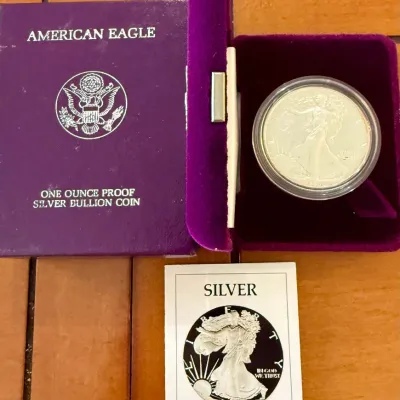 1986S US Mint One Ounce Proof American Eagle Fine Silver Coin In Original Box With Paperwork