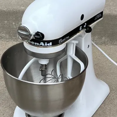 KitchenAid Classic Plus 10 Speed Mixer With Attachments