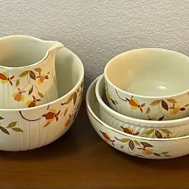 
Assorted Hall's Superior Kitchenware Autumn Leaf Pattern Serving Pieces