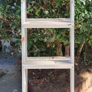 $10

10' A frame or extension ladder.