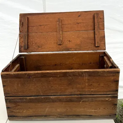 F vintage wooden utility box