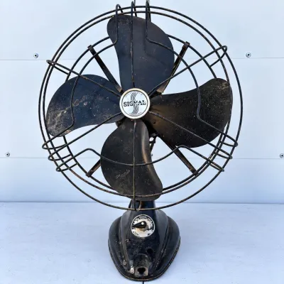 G vintage signal black desk fan