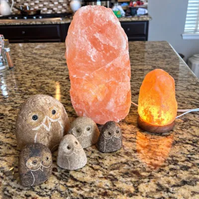 Ld two pink salt rock lamps five owls