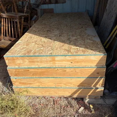 F set of four raised wooden platforms