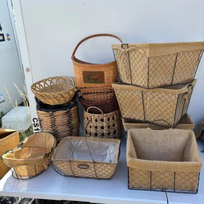 Ld 12 piece basket assortment lot