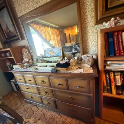 Sale Photo Thumbnail #49