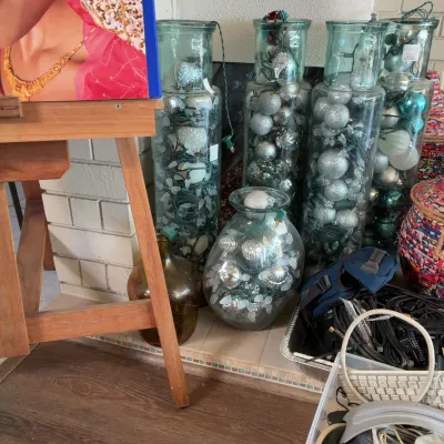 Sale Photo Thumbnail #150