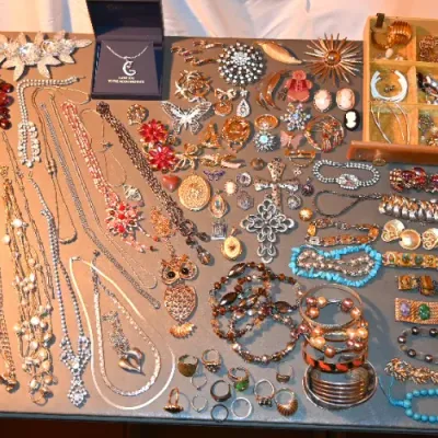 Sale Photo Thumbnail #7