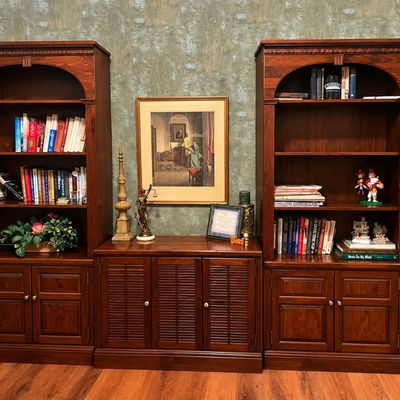 Sale Photo Thumbnail #21: Bookcases