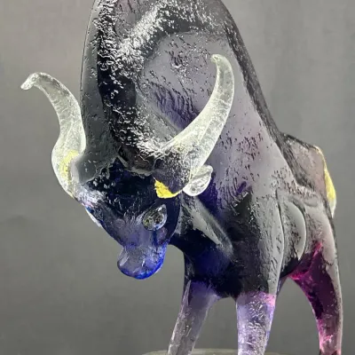 Sale Photo Thumbnail #6: Murano-style sommerso art glass bull figurine, featuring textured purple and clear glass with curved horns.
