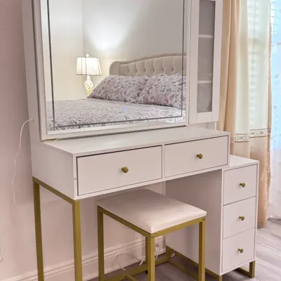 Sale Photo Thumbnail #76: Illuminated Makeup Mirror and Desk