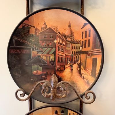 Metal Wall Rack w/Decorative Plates & More (PB-RG)