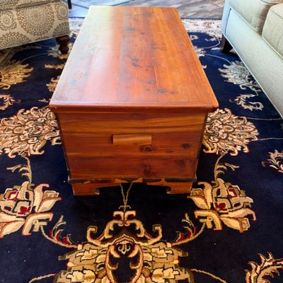 Cedar Lined Hope Chest Trunk (LR-RG)