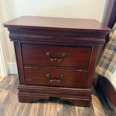 Pair of Liberty Furniture Wooden Nightstands (PB-MG)