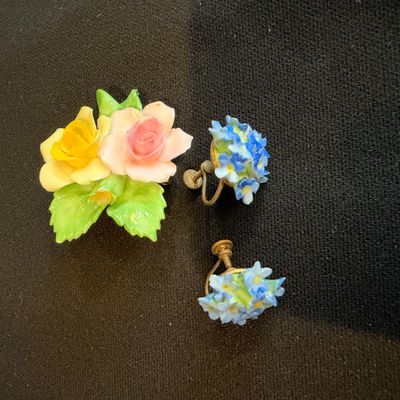 Vintage Costume Jewelry Collection incl. Rhinestones & Pearls Plus More (K-RG)