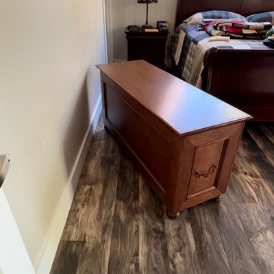 Wooden Cedar-Lined Storage Chest (P-RG)