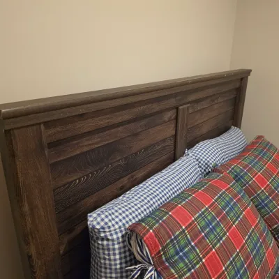 Rustic Dark Wood Queen Bed Frame w/Headboard & Footboard (BB-JS)