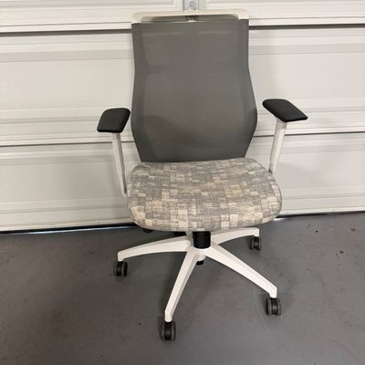 SitOnIt Seating Ergonomic Mesh Back Office Chair (G-MG)