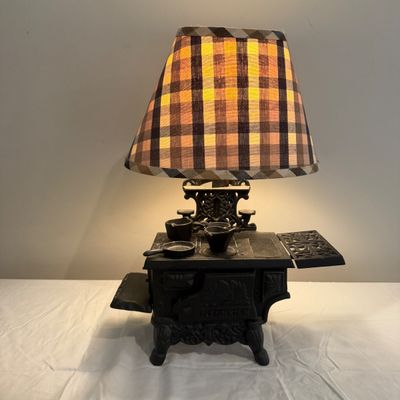 Cast Iron Stove Table Lamp (UD-MG)