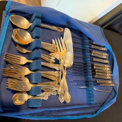 Large Set of International Sterling Brocade Flatware & Serving Pieces (K-RG)