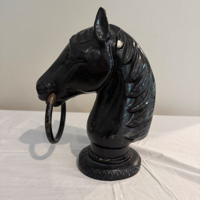Pair of Cast Iron Horse Head Hitching Post Bookends (UD-MG)