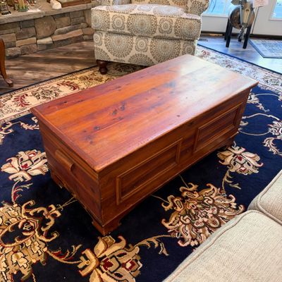 Cedar Lined Hope Chest Trunk (LR-RG)