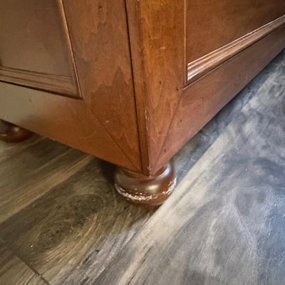 Wooden Cedar-Lined Storage Chest (P-RG)